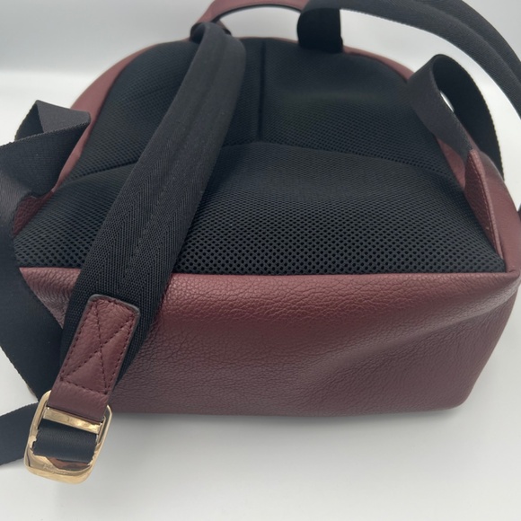 SALVATORE FERRAGAMO  Calfskin Gancio XL City Backpack Maroon/Wine color main image 8